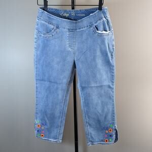 Ethyl Lacey Capri Jeans Size 10 with Colorful Grommet Detail